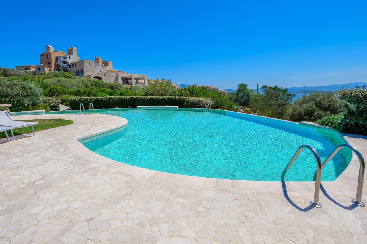 Villetta Azzurro - Sherdenia Luxury Apartments Marinella  Bagian luar foto